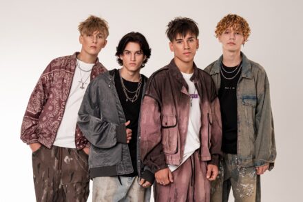 «Речі, що лишись від дому» – ЕЛІНА СВЕНЦИЦЬКА